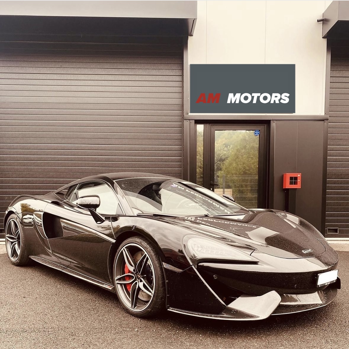 McLaren 570s noir performance